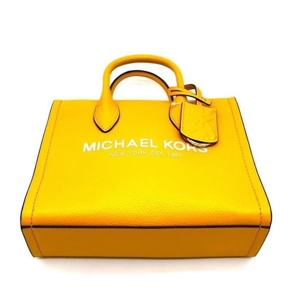 Michael Kors Mirella Small Shopper Top Zip Tote
Crossbody Bag (NWT) - Picture 7 of 13